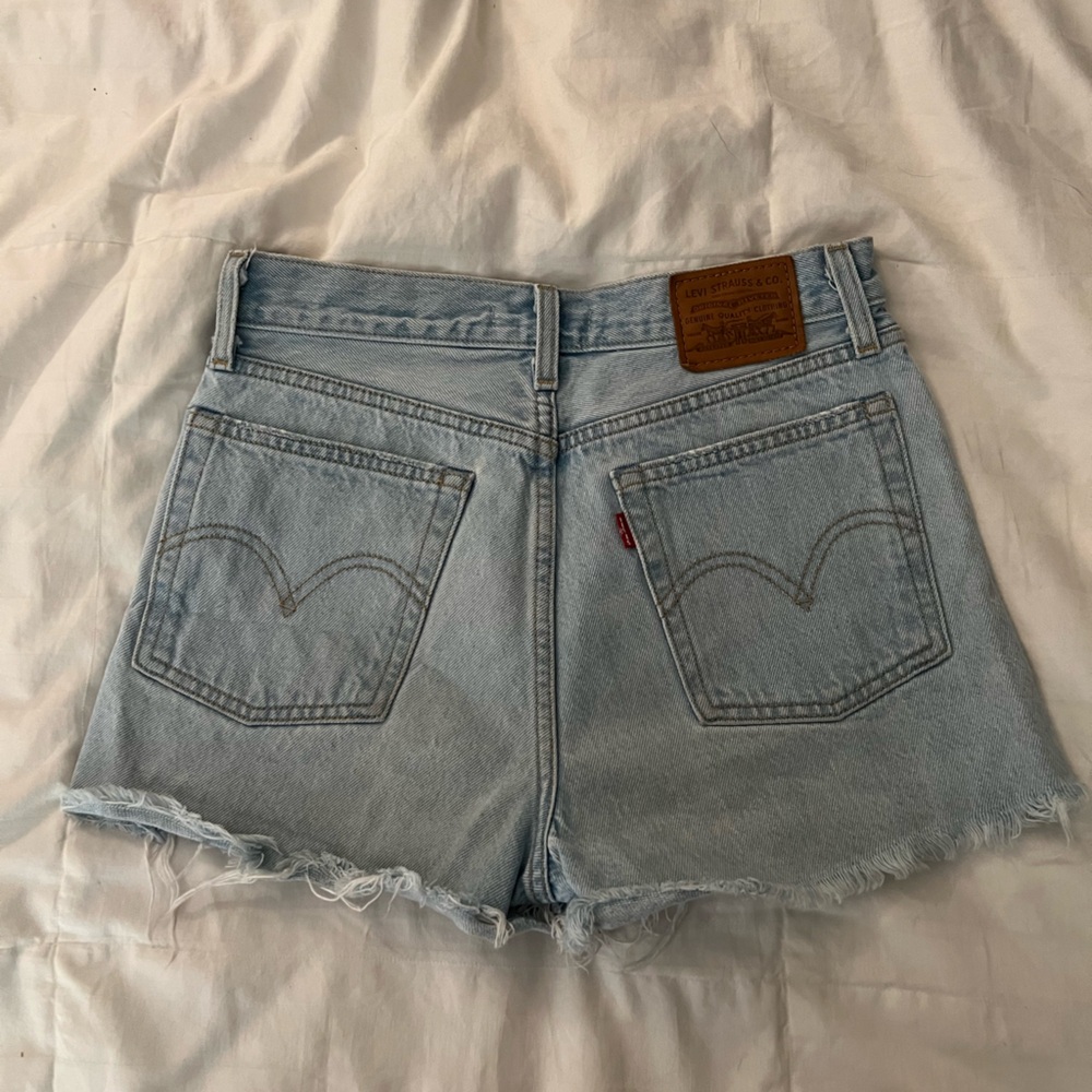 Levi shorts